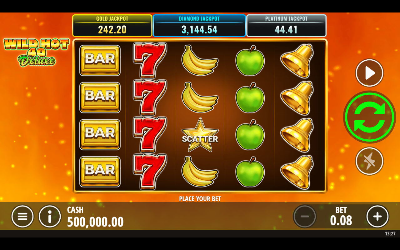 The base five-reel, forty-line grid with the classic fruit set and the Lucky-7 wild.